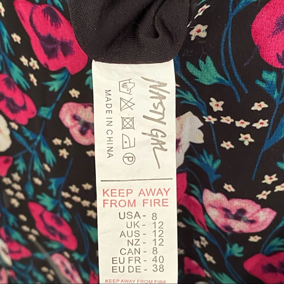 Nasty Gal Floral Shorts Long Sleeve Ruffle Romper Size 8 - Picture 14 of 15